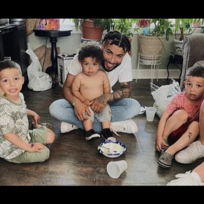 CrownedSimba's tweet photo. #NewProfilePic https://t.co/dXLIm6wH3R