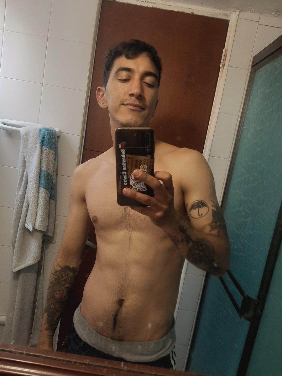 sebascastrow's tweet image. Vamos colombia 
Petro presidente