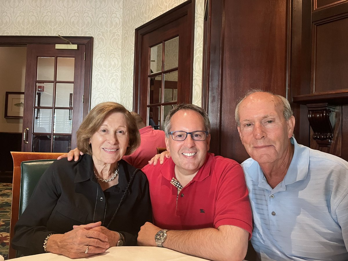 DelGlennDavis's tweet photo. Blessed to be able to spend #FathersDay with my parents. Incredibly grateful for everything they’ve done for me and would not be where I am today without their love and support. https://t.co/ZGkuHneSkS