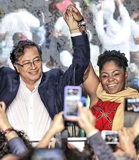 eddygomez2008's tweet photo. #19Jun El triunfo del Pacto Histórico colombiano debe mostrarle a la izquierda y el progresismo venezolano que SI SE PUEDE!. Felicitaciones a Gustavo Petro, Francia Márquez y al pueblo colombiano! https://t.co/j41AzxQ7JM