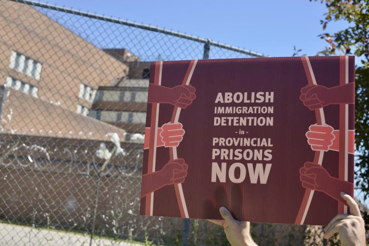 SamerMuscati's tweet photo. Grateful to all the wonderful @AmnestyNow &amp; @HRWcanada staff &amp; volunteers who came out to protest immigration detention in #Canada this weekend.

Join our #WelcomeToCanada campaign that calls on provinces to abolish immigration detention in their jails: https://t.co/7J9y1eprR5 https://t.co/8ncY5wotNA