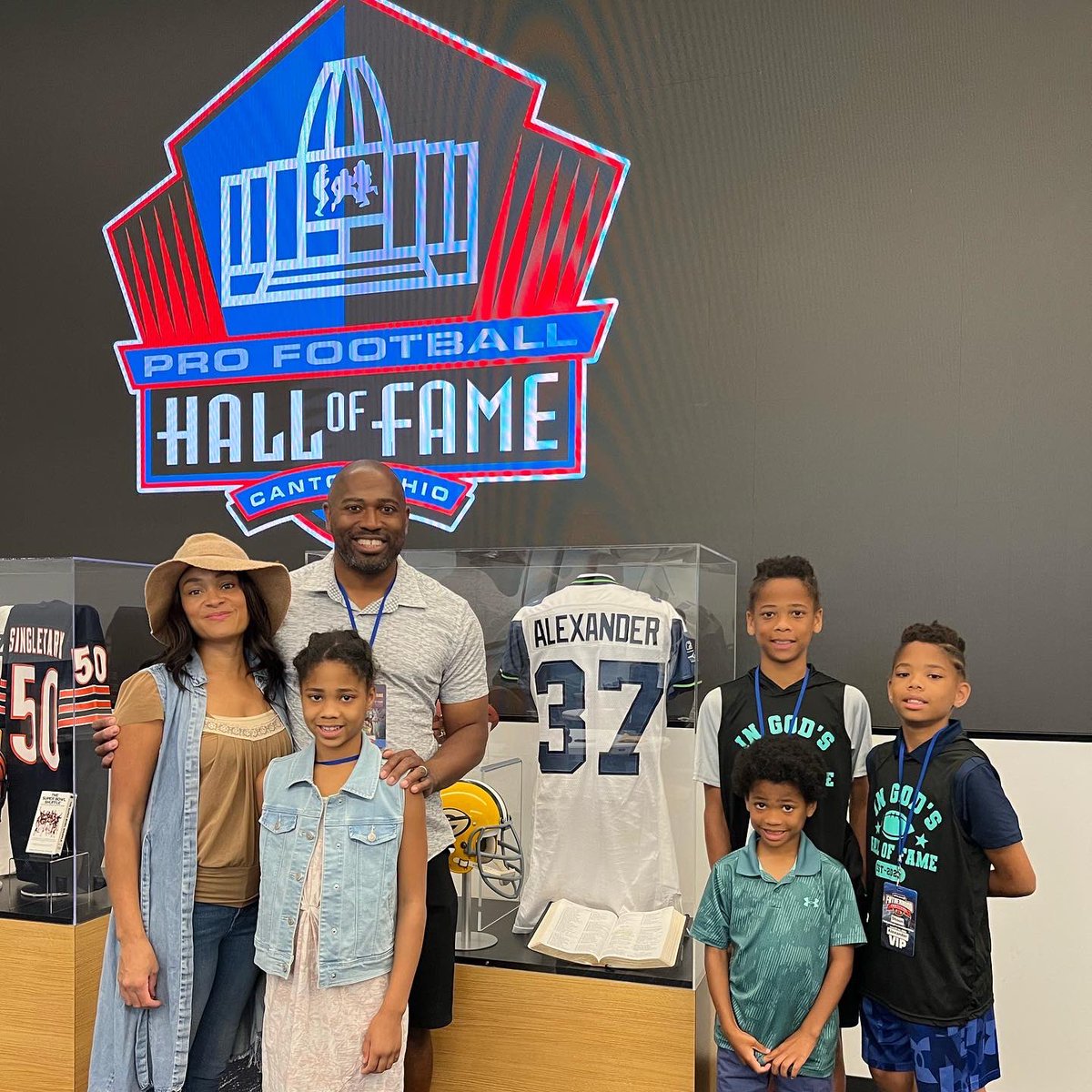 Shaun Alexander tweet media