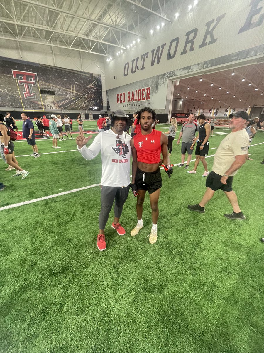 IS4IAH___'s tweet photo. Had a great time at Texas Tech today. Can’t wait to be back soon ❤️ @TexasTechFB @BnanceTTU @Jake_Pittman11 @castillo_ac @WarHorseNation https://t.co/BYZSprJ78G