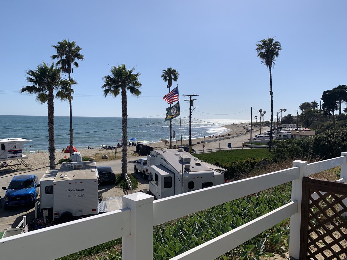 USCErin's tweet image. Taking full advantage of the three day weekend in San Onofre Cottages 🌞