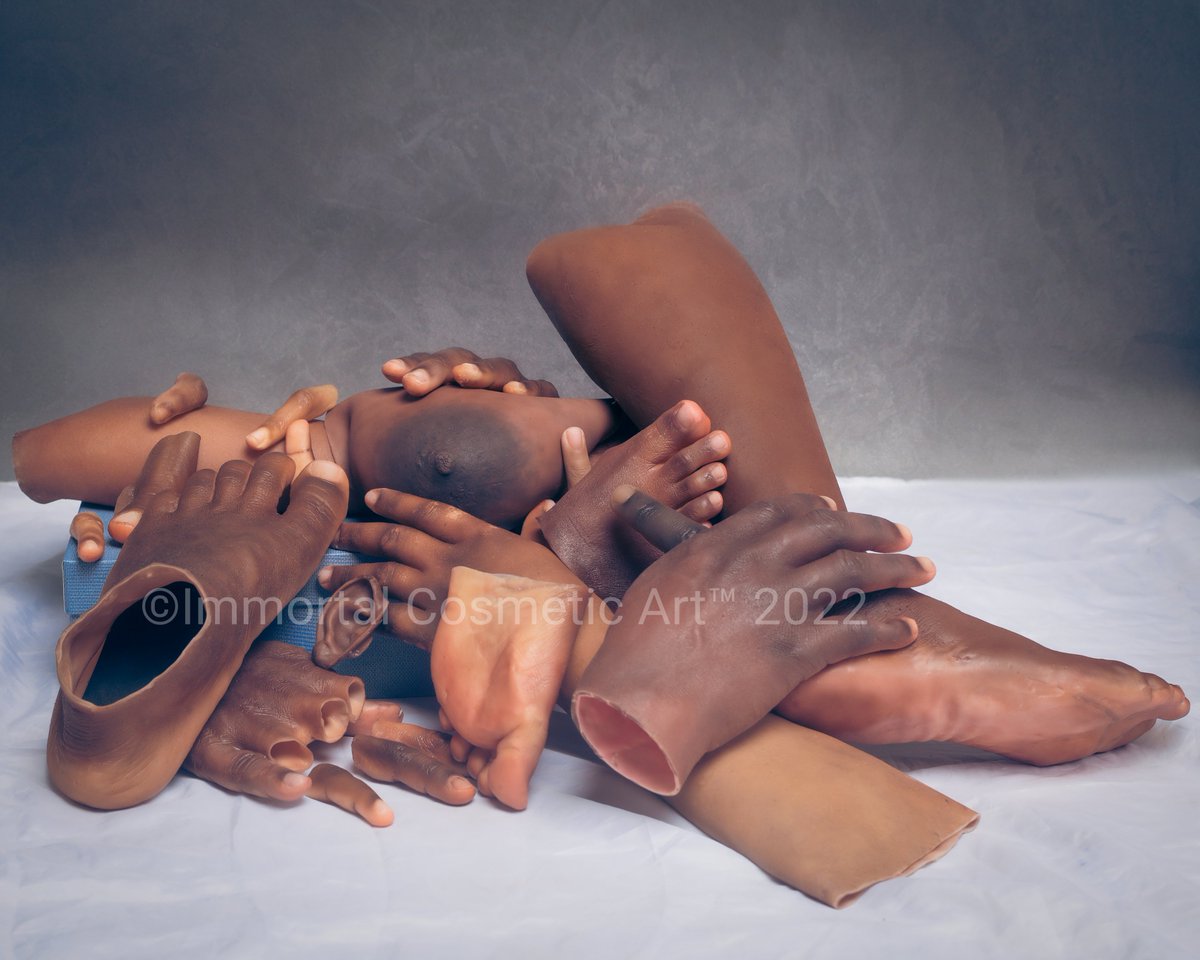 In Memory of king Leopold ll of Belgium , who cut off the arms and hands of thousands of our brothers from Congo for failure to meet up with his quota of rubber stolen from their own land .A vampire and barbarian with no conscience !