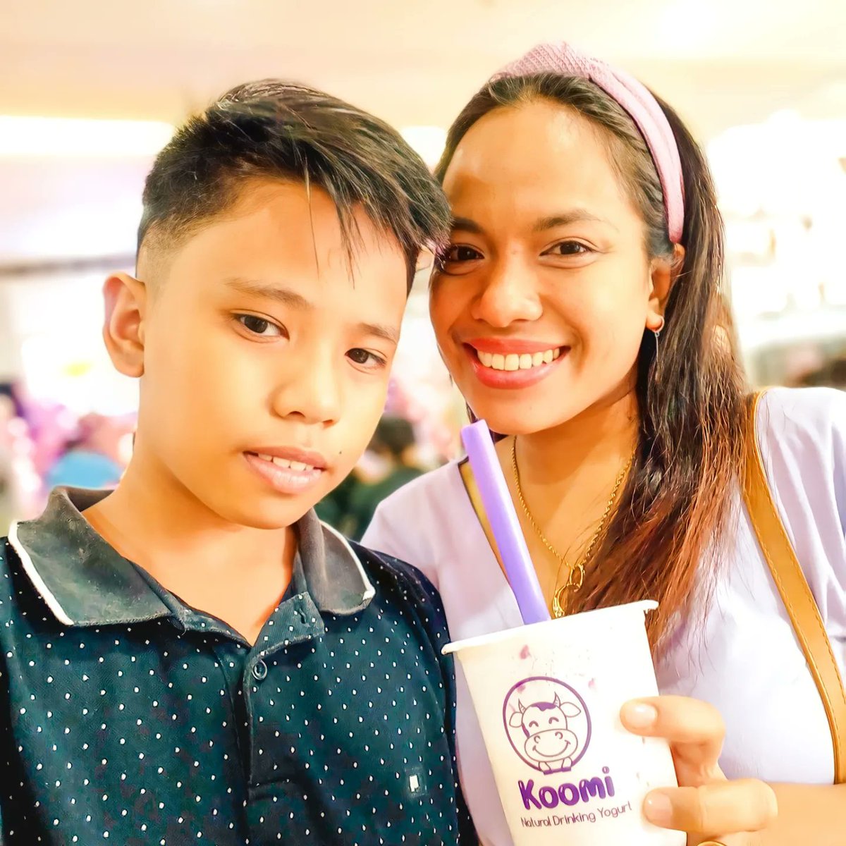 divinecabais's tweet photo. 💜💜KOOMIKADAS💜💜

Dali na! Sa mga yogurt lovers dira, cravings satisfied gid ya 💯. Nauyunan sang akon family. See the last photo 😍😊☺ Thanks Koomi PH for inviting us!

#KoomiPH #GuiltlessGoodness #KoomiSmIloilo @KoomiPH_ @smcityiloilo
#FroYoOwnGood https://t.co/qXuHpsbQ2n