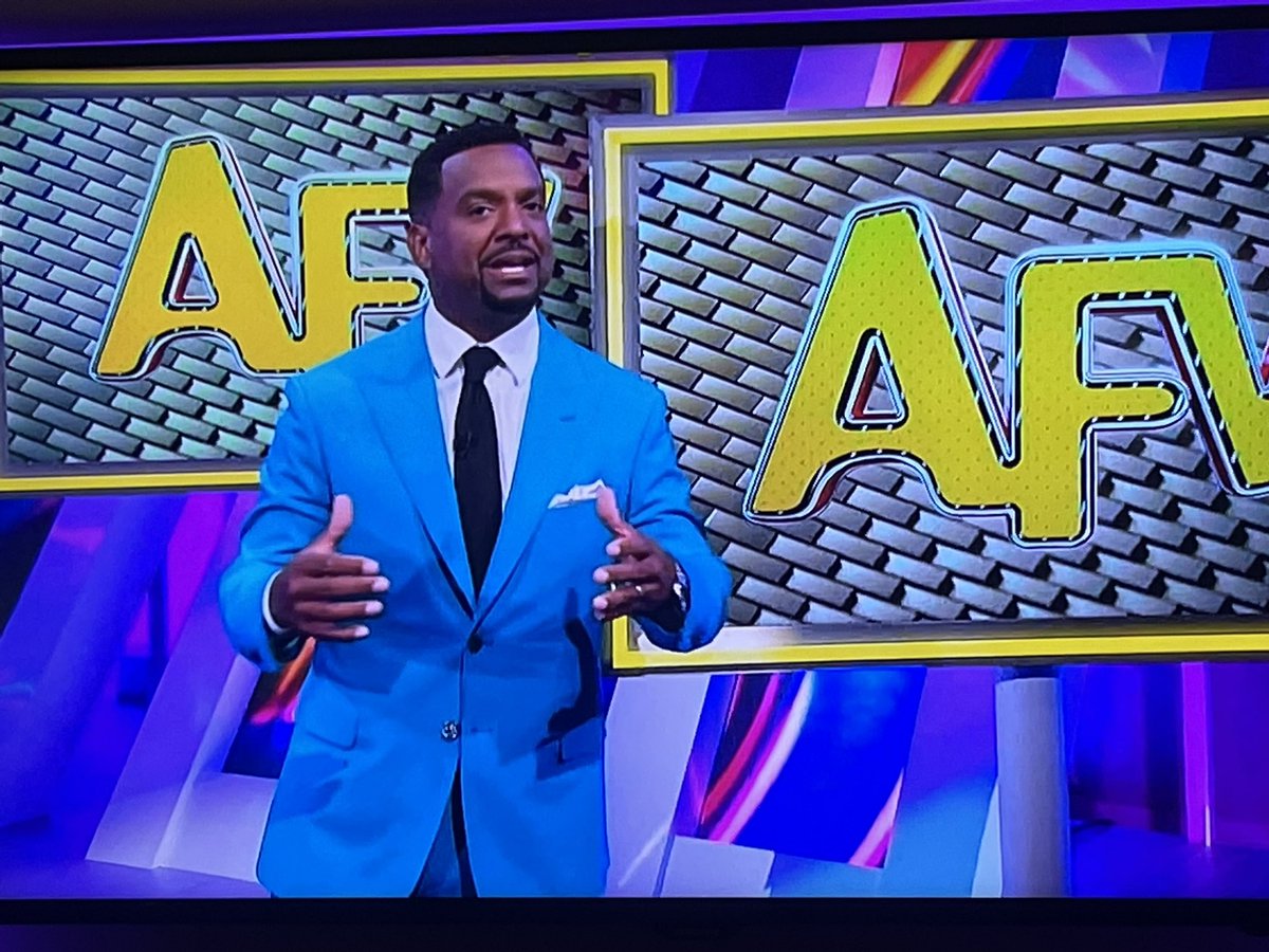 JabbarBuggs's tweet photo. .@alfonso_ribeiro what color is this suite, and how do I get one? #afv https://t.co/tZjihiRY3E