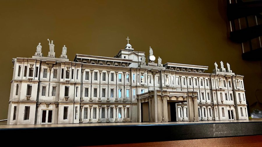 philstarlife's tweet photo. With his "obsession to symmetry” and love for the craft, this aspiring architect is pursuing his dreams through finely detailed scale models. 🏗
Read his story at https://t.co/6QcbyDx68J.
#Arkitek #ScaleModels https://t.co/2maPKqUNqH