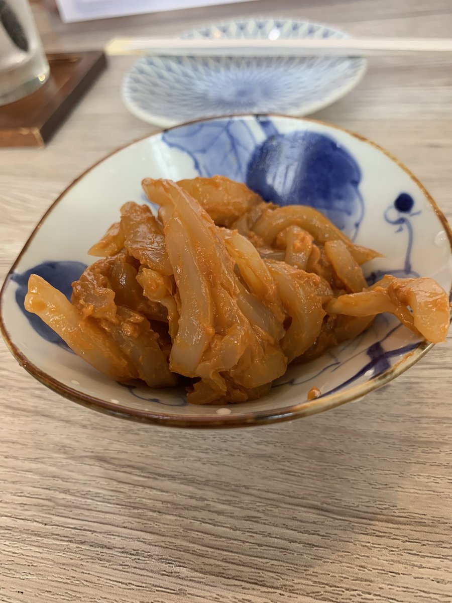 aca_siss's tweet photo. 巣鴨で飲むの、初めて。
最高でした。
赤身マグロの美味しさよ。
いわんや貝をや。
だいやめハイボールはライチでした！
またすぐにでも行きたい。
#ナニコレ食堂 ＃朝めし酒場

巣鴨の歩道の広さに感動。
歩きやすい👍 https://t.co/24OBBniiRx