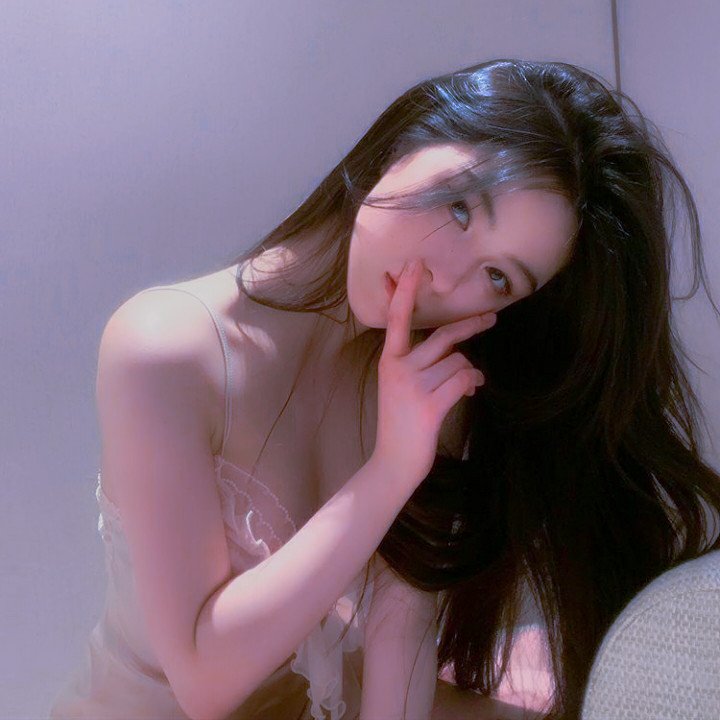 Estuve castigada demasiado tiempo por hacer travesuras con los maestros... ¿Me extrañaron? 🖤

#FreeRol #SexRol