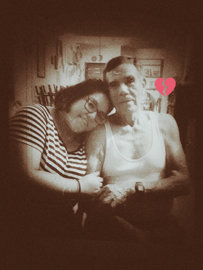 ElizabethVelvet's tweet photo. 19.06.2022
Día del padre

2 años
2 meses
1 día... https://t.co/GHcNl9sKEc