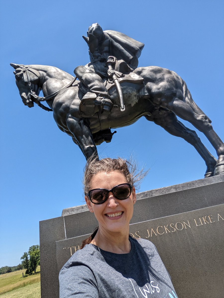 LisainManila's tweet photo. Today after studying the Civil War with the #FRIENDlyfourthies @LCPSLegacy I decided to visit the Manassas Battlefield where the Battle of Bull Run was fought. It was awesome!! https://t.co/v1aJIyYudc