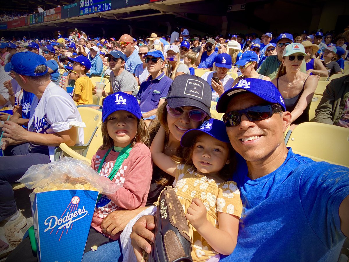 To all the Dad’s out there!!! Cheers to you!!!🍻🍻🍻 Hope you all had a nice relaxing Fathers Day🙌🏽🙌🏽🙌🏽🙌🏽🙌🏽#grateful