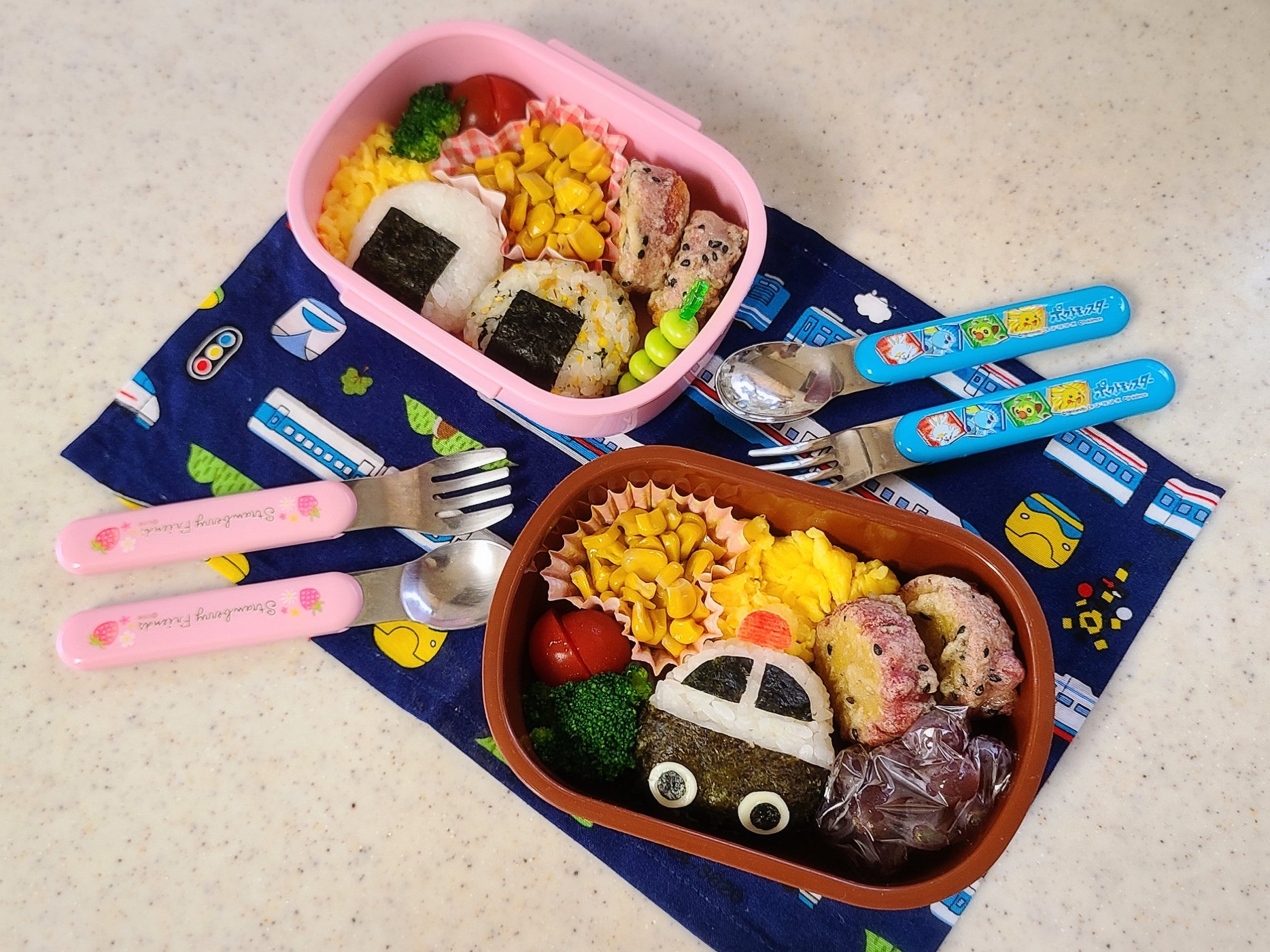 みずき 今日のお弁当 はらぺこあおむし 結構うまくできたと思う ˆoˆ お弁当 キャラ弁 おにぎり はらぺこあおむし 絵本 姉弟 幼稚園 お弁当記録 T Co Cf6lt94azz Twitter