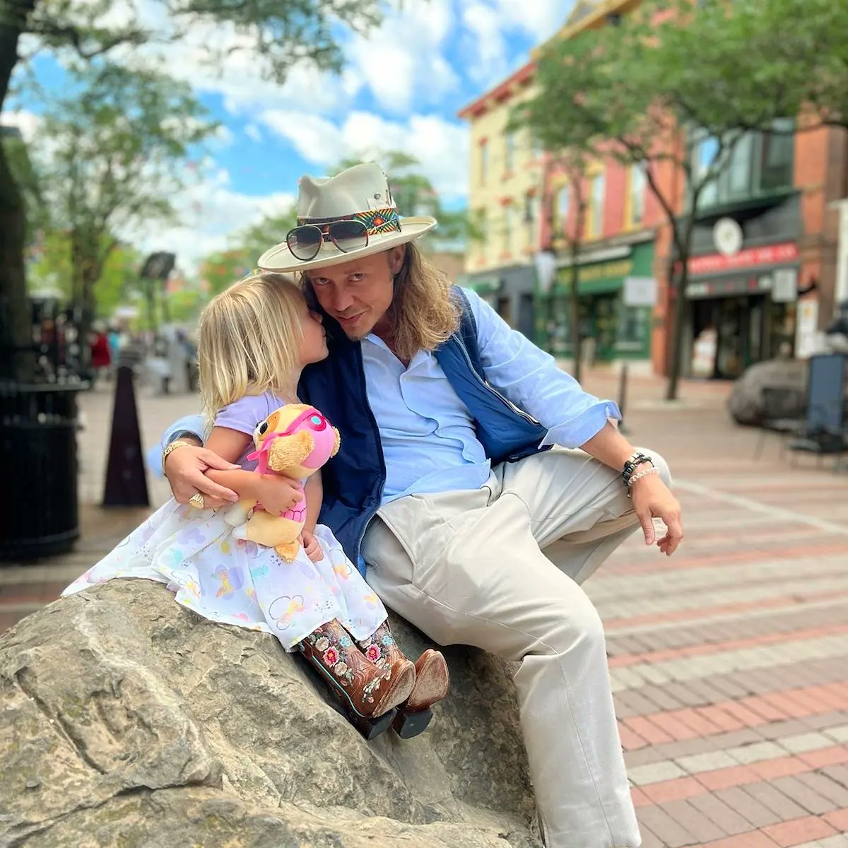 Yes, please. More fun-filled days like today.❤️ Spent a great #FathersDay  with Aurora and @crystalrose. Hope everyone had a great day.🌟  #HappyFathersDay #Vermont
