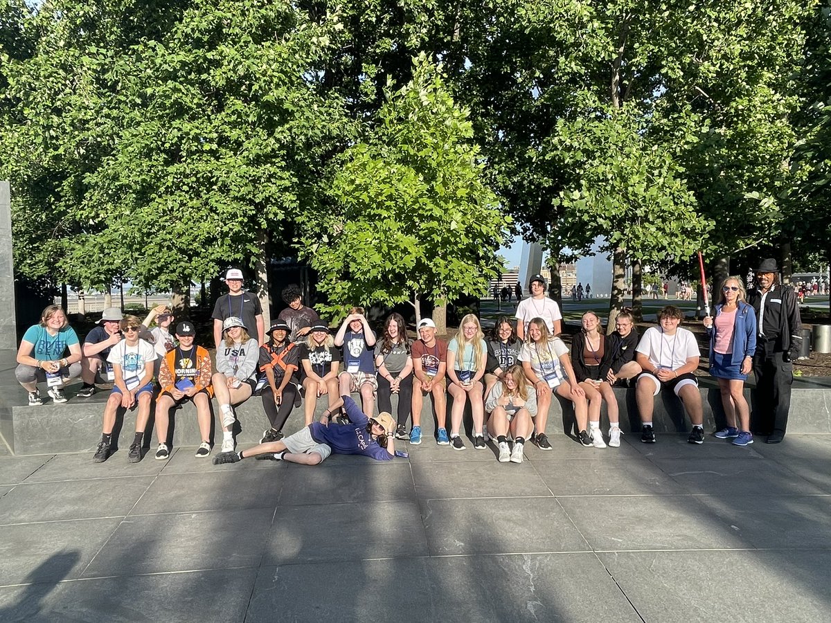 Last day in DC - headed home! Arlington Cemetery, Teddy Roosevelt Island, Historic Ben’s Chili Bowl, Iwo Jima/Air Force Memorials, and more. Completely exhausted, but what an amazing trip! #HawksInDC <a href="/HorningMiddle/">Horning Hawks</a>