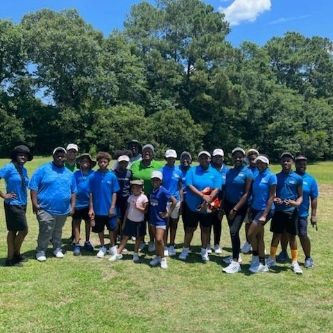 aperfswingyouth's tweet photo. Great #Saturday youth #golf and celebration of our 2022 high school graduate Alyssa McKnight!!
Huge thanks to our youth coordinators, sponsors, volunteers, Board members, parents, and youth!
#aperfectswing #Kingstree #KingstreeSC #KingstreeJrGolf #KingstreeGolf #charlottegolf https://t.co/Bk52DJmreP