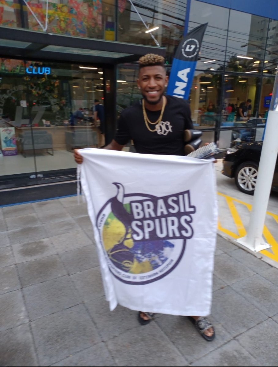 Emerson Royal is fully Tottenham🤍
[via <a href="/bmcgerty/">Brendan McGerty</a>]