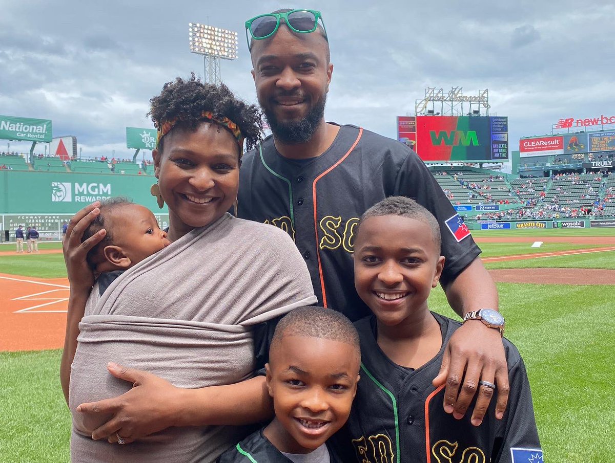 CoreenMorisset's tweet photo. First Red Sox game! https://t.co/XQAhyrQLLT