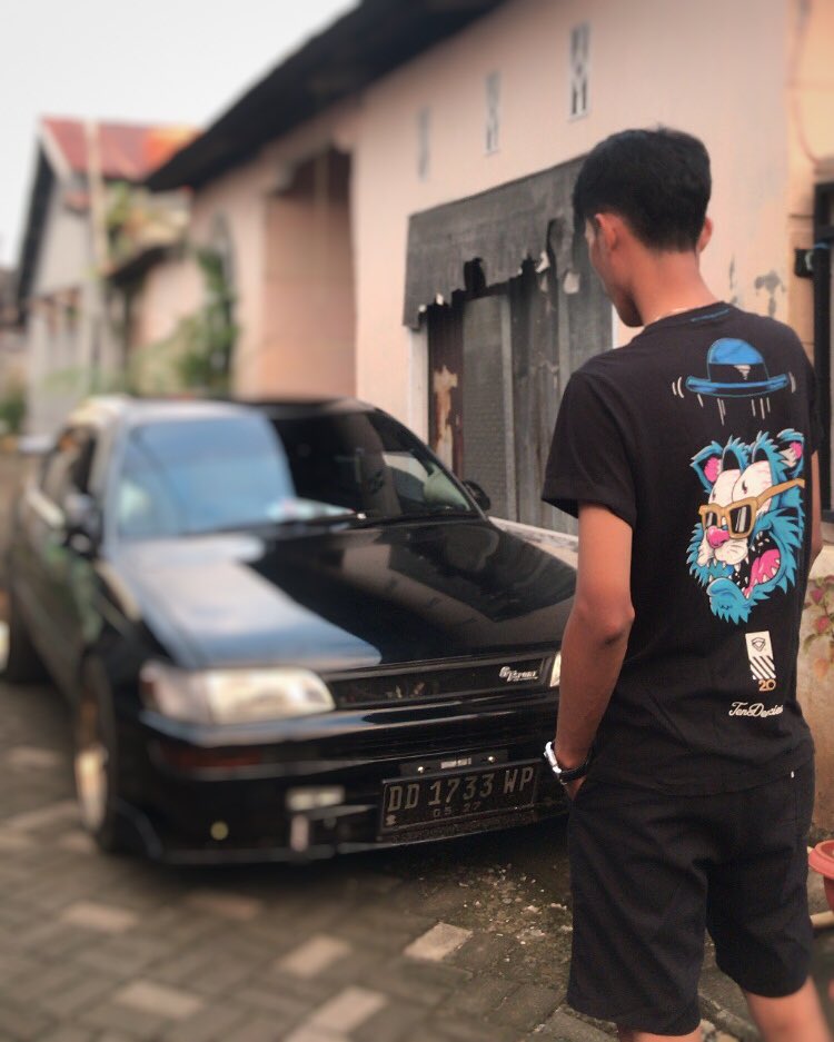 anra007's tweet photo. Cerita singkat , namun melekat, hanya sekedar hadir ,bukan takdir hanya sebuah momen, bukan komitmen ‘:) https://t.co/CUtIxyM97e