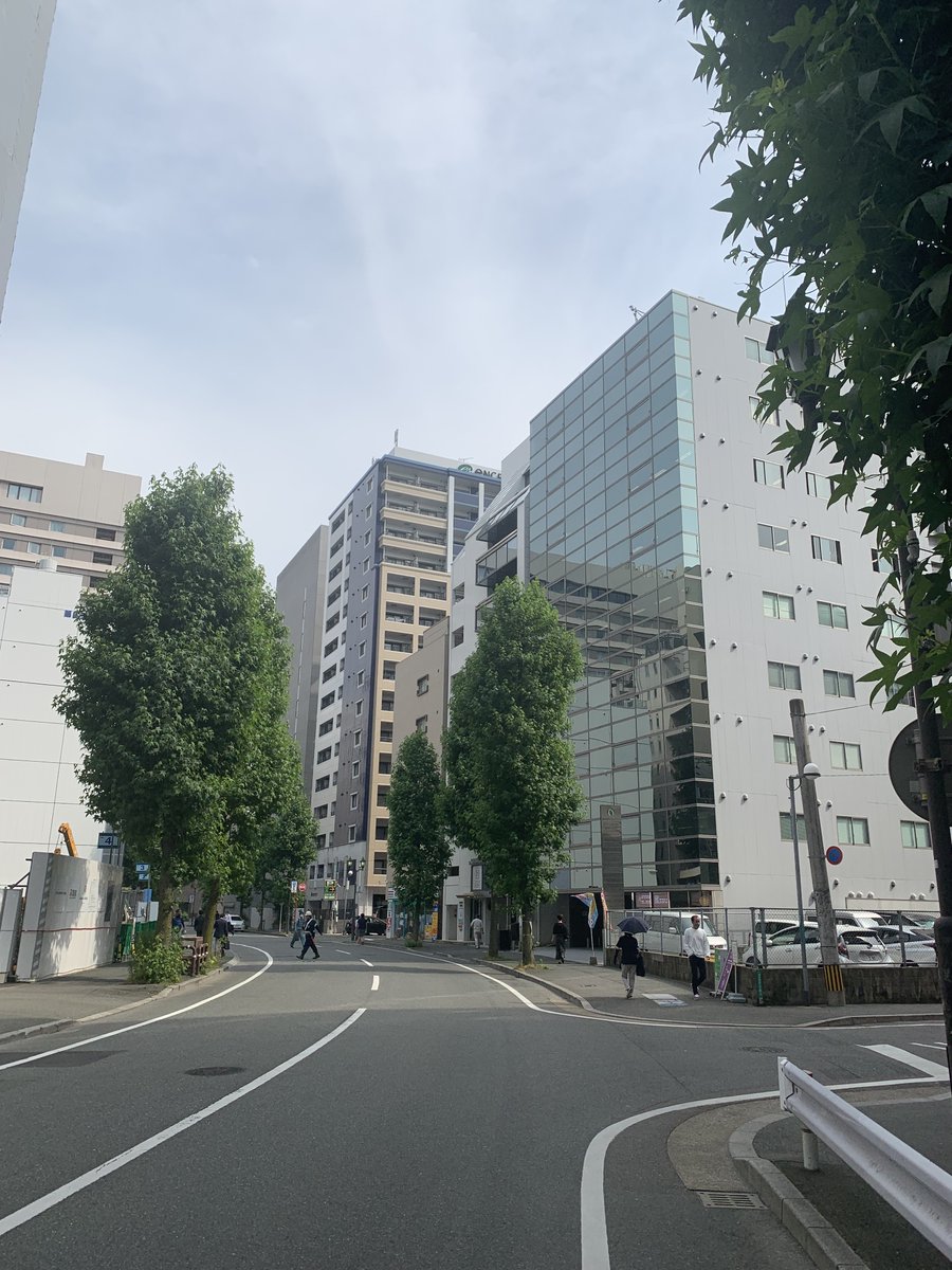 kurapos1's tweet photo. #バーチャルオフィス #KURAPOS #博多店では、#福岡 の一等地の住所貸し(博多区)と郵便転送を合わせたサービスを行っております😀月額は2,750円～となっております💰ホームページや名刺にも利用可👍登記もOKです‼️
HP:https://t.co/z4rcoEvKtS TEL:082-292-0851 https://t.co/5d4SSmEOOv