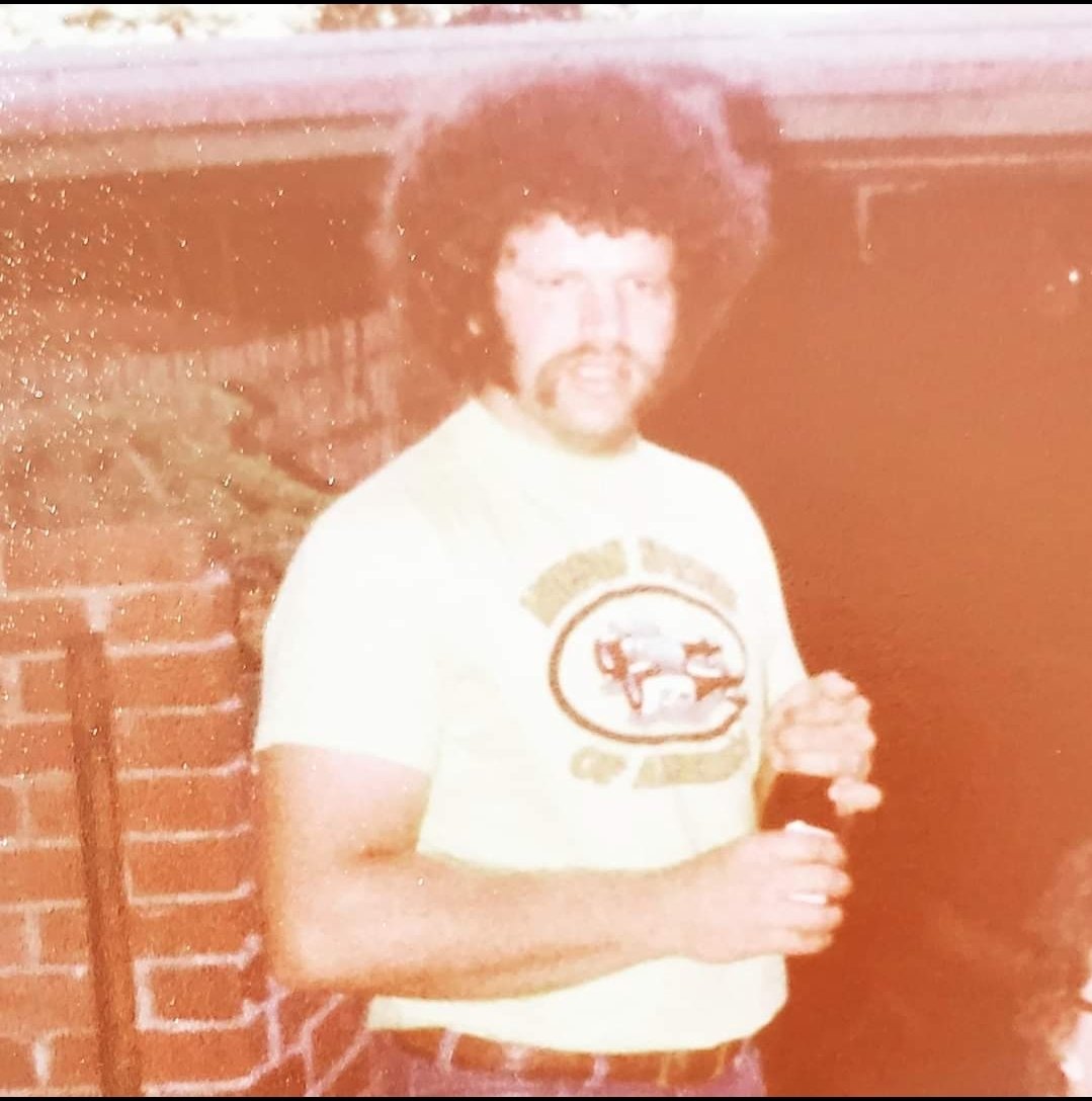 CoachStahowski's tweet photo. Happy Father's Day to my foundation. The man that built me into the man I am and gave me the blueprint I am using to try and raise his grandsons and the young men I coach. #OG #FathersDay #FroGame https://t.co/okBDRQ31if
