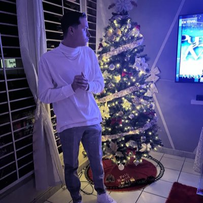 Kevinzj08's tweet photo. #NuevaFotoDePerfil https://t.co/VDcrhU4gyr