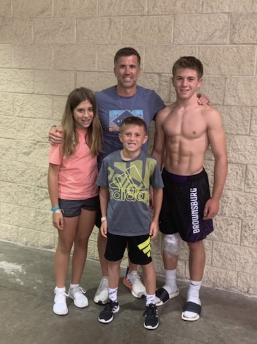 jrIU01's tweet photo. Parker goes 12-0 at AAU HS Natl Duals n Orlando @BHSDogsWrestlin wins championship.Finished #3 overall pts scored. Big thanx @LhpWrestling 4 the practices & coach Laxton @SowalElite when down here. Bro & Sis got2 watch. @GoldSchopping @RedChad #SchoppTilts #CRedTrained #TheBrand https://t.co/CMXB6Z5gQV