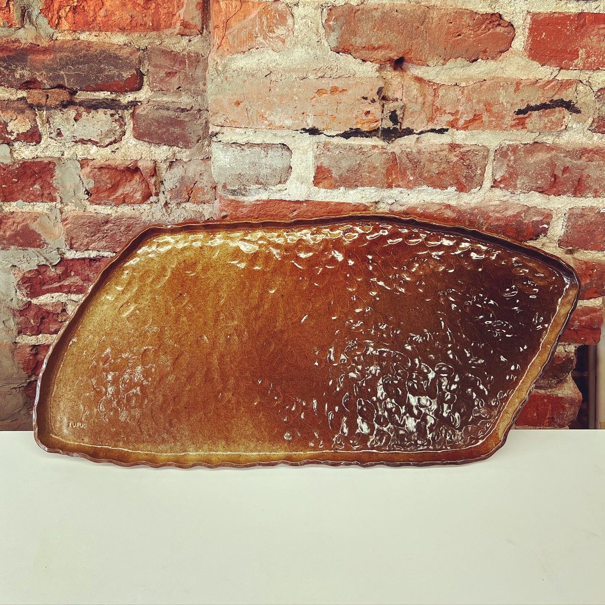 eurusceramics's tweet photo. Camera shy! 📸🤳🙈😳

You know those pieces that look great in person but are super difficult to capture on camera..?

Any tricks you use?

#pottery #ceramics #potterytray #ceramictray #handbuilt #handbuiltpottery #handbuiltceramics #handbuilding #handbuild #handbuildingwithclay https://t.co/CyrqnUcnSl