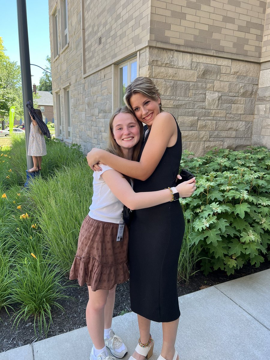 Eliza Rammel tweet media