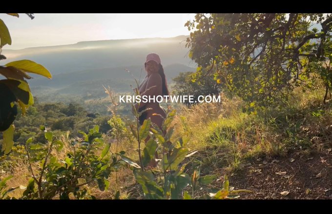 Um boa noite com spoiler do v&iacute;deo de amanh&atilde; (segunda feira) na minha plataforma https://t.co/dDO5xfq8i2<a href="/tag/hotwife"class="tags"><span>#hotwife</span></a>