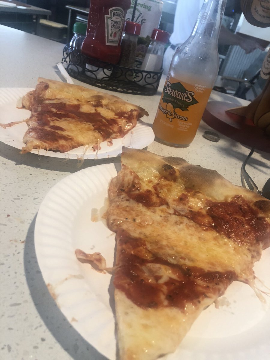 CryptoNft_Mike's tweet photo. Who knows? #pizza #hint1 #NJ #hint2 #ocean #IfYouKnowYouKnow https://t.co/xQJ8hXvAIw