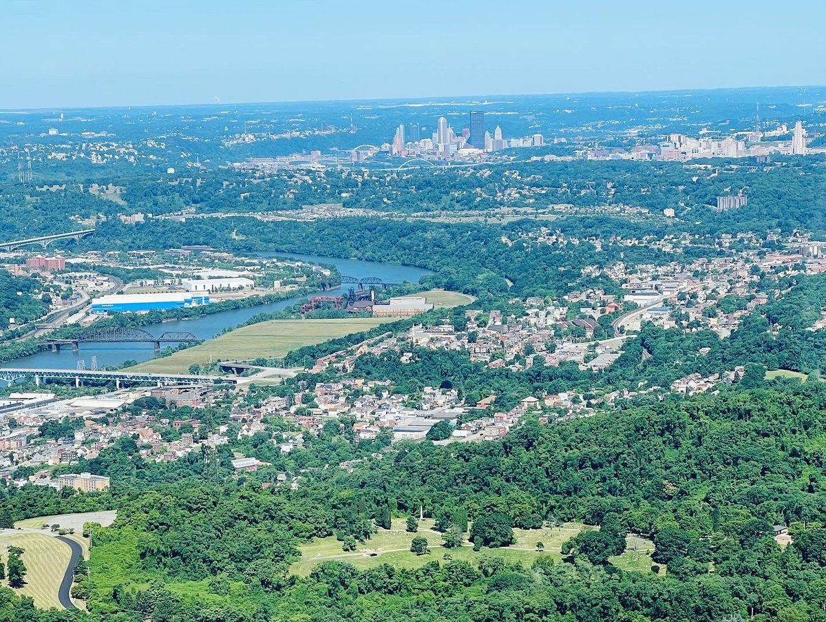 Makin the #memories 🚁❤️ 
Thank you #PittsburghHeli  You made our day so special with the most beautiful tour of the City! #happyfathersday 
#fathersday #timewithdad #momentsthatcount #memories #fathersdayweekend #helicopter #helicoptertour #lovepgh #helicopterride #localpgh #pgh