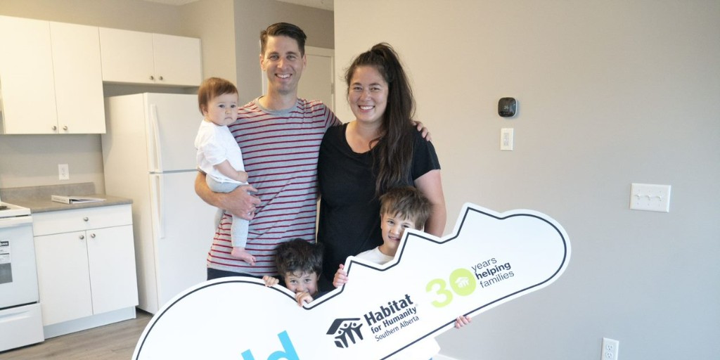 HFHSouthernAB's tweet photo. This is just a small sample of the amazing, hard-working and committed fathers in the Habitat community. Happy Father's Day! #FathersDay #WeBuildHome #HabitatforHumanity https://t.co/bAvDeXqDLe