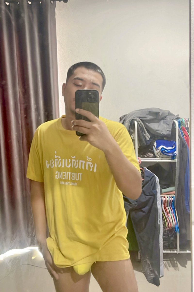 ctrlq_'s tweet image. สวัสดีวันจันทร์ #สีเหลือง 🤪