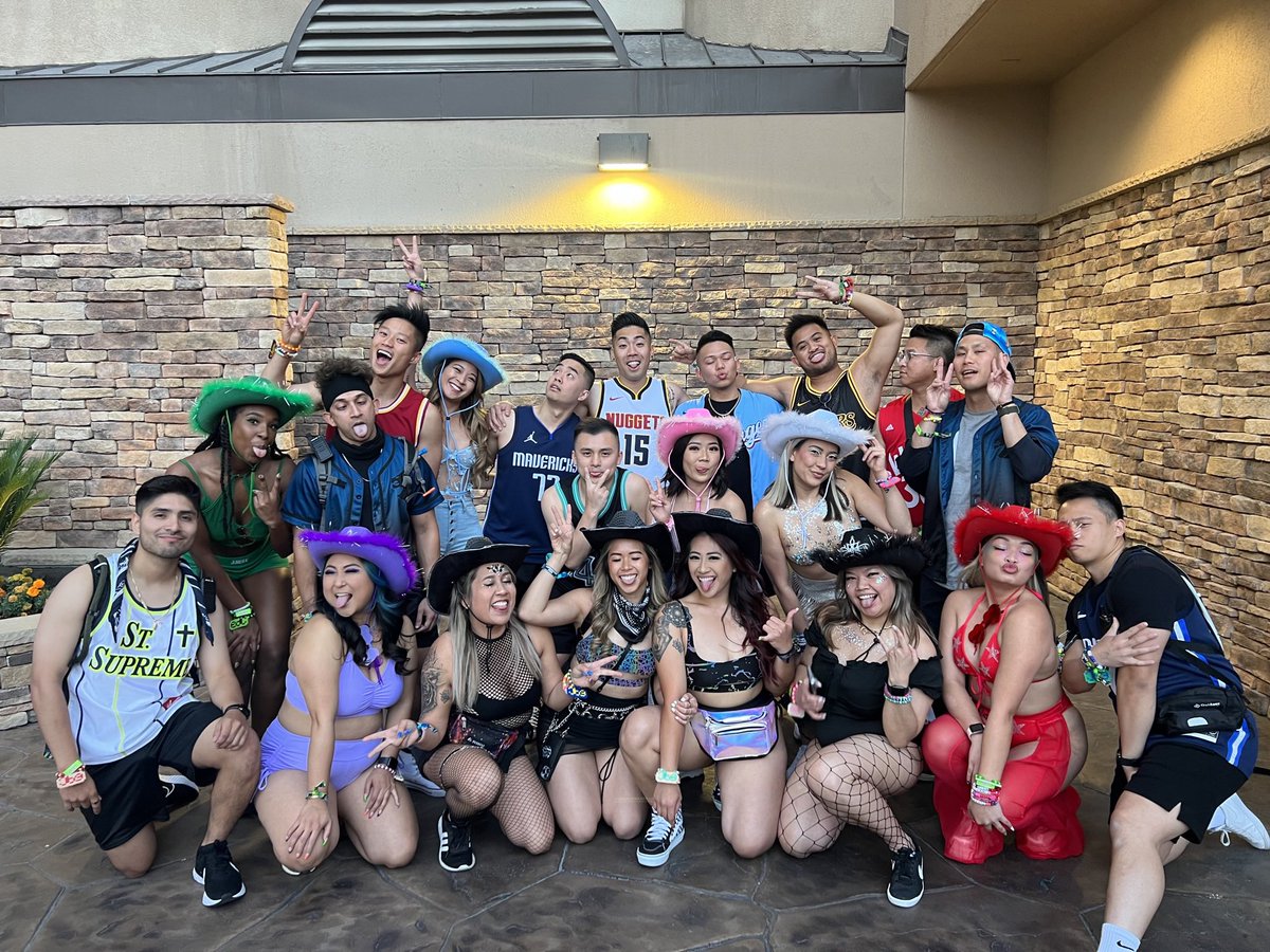dannyablc's tweet photo. surround yourself with ppl who match your energy https://t.co/biDPhfUmnC