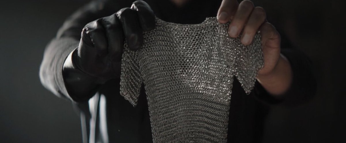 spoiler4you's tweet photo. yes Din’s a dad but he’s also a mandalorian because instead of buying his kid a new sweater, he got him tiny beskar chainmail instead 😭 https://t.co/GPTmCNmyho