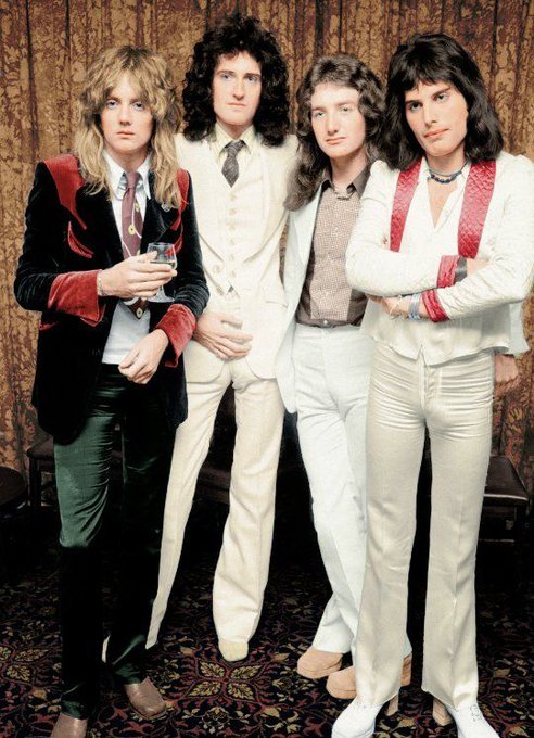 crockpics's tweet photo. Queen, 1974. https://t.co/WrBY6MbsWf