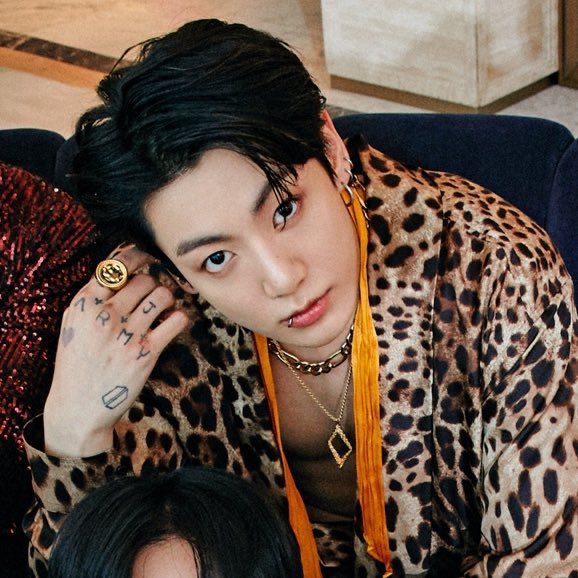 knjgIoss's tweet photo. roll out the stretcher immediately https://t.co/YC7uqyiRR5