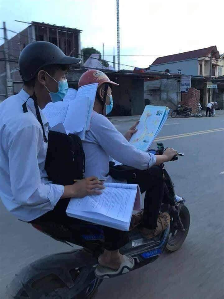 DigingoPR's tweet photo. - Last day before exam 😂😂

RT if you are Agree 😉😉 https://t.co/EYHhpJlEiu