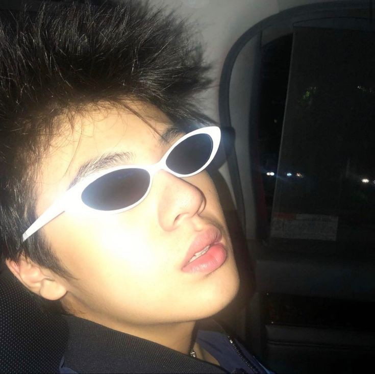 warren turned 20 rn!