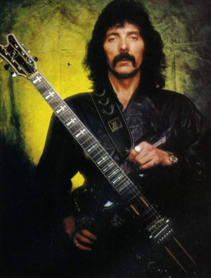Classic Rock In Pics on Twitter "Tommy Iommi, Black Sabbath,1986. https//t.co/IGe9F18Rjq