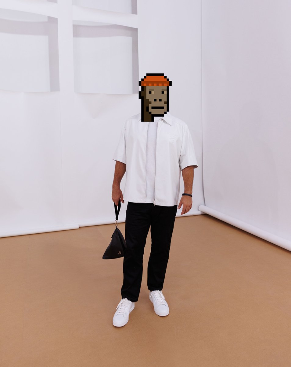 .<a href="/gmoneyNFT/">gmoney.eth</a> watching the #PradaSS23 show presented by #MiucciaPrada and #RafSimons.

#PradaPeople #PradaNFT #NFT