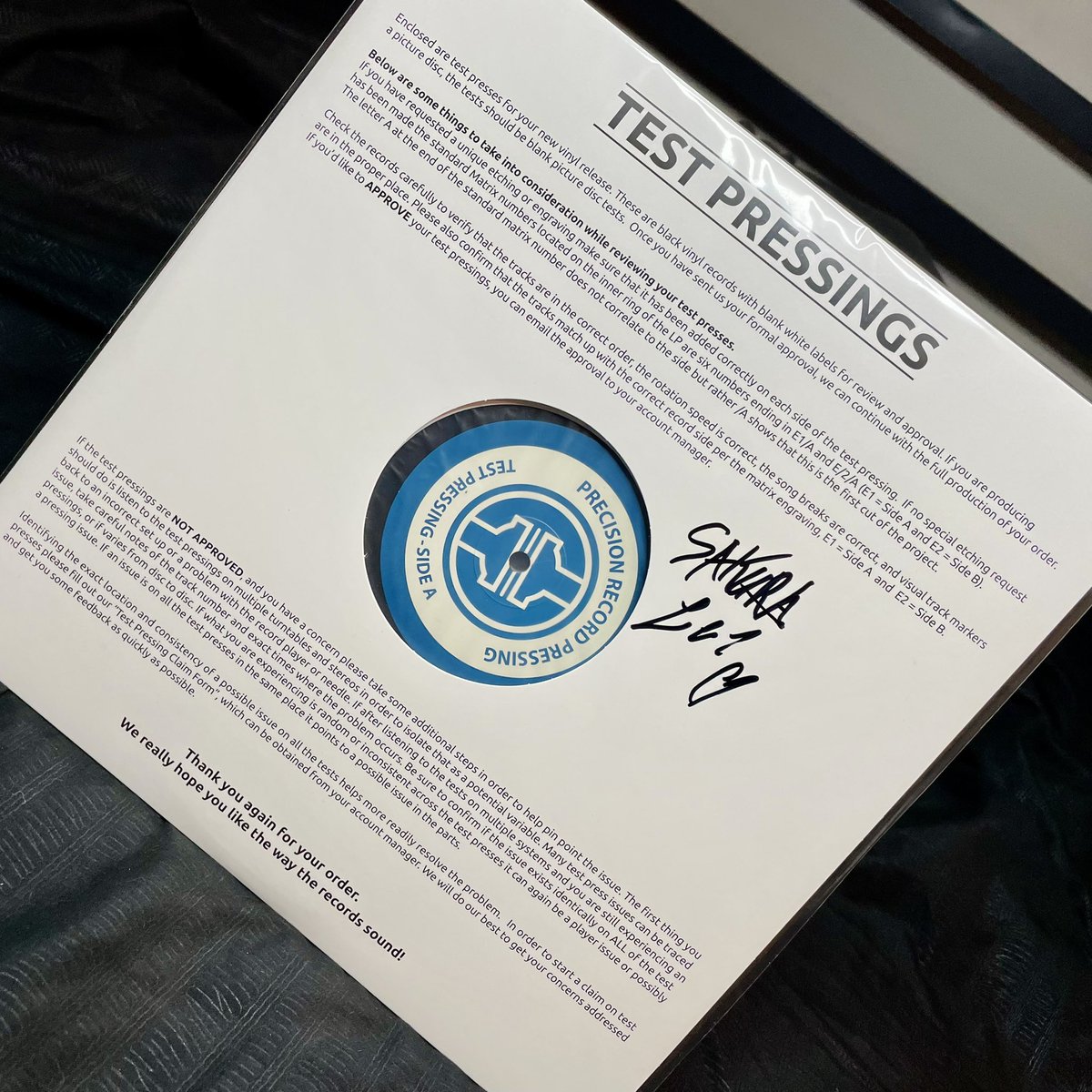 dokidokibeats's tweet image. In honor of hitting 300 followers on Twitter and the upcoming vinyl release of Star Virgin…we’re doing a giveaway!!

We have one Star Virgin test press signed by @yupsakura that could be yours!!

TO ENTER:
🌸 Like &amp;amp; Retweet
🌸 Follow us!

That’s it!  Winner chosen on July 1!!