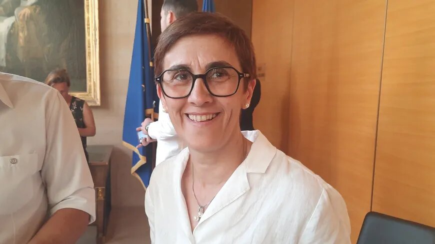 Fdesouche.com est une revue de presse on Twitter "Législatives 2022