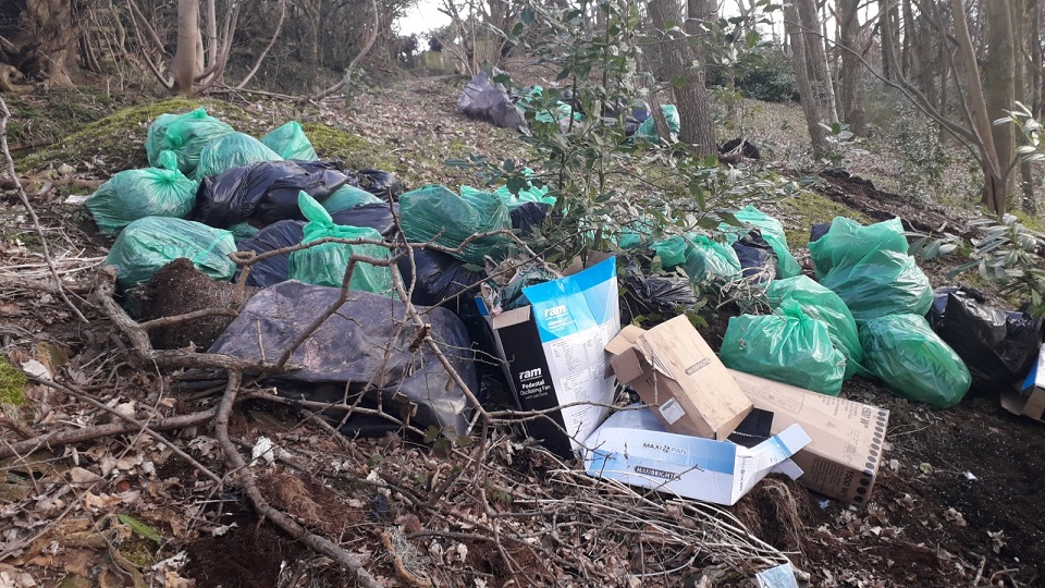 ASCommReporter's tweet image. A man from Doncaster who was caught travelling to Huddersfield to illegally dump rubbish has been fined almost £2000 and ordered to pay over £1000 for legal fees and a victim surcharge for fly-tipping. Read more here: bit.ly/3bgDb9L