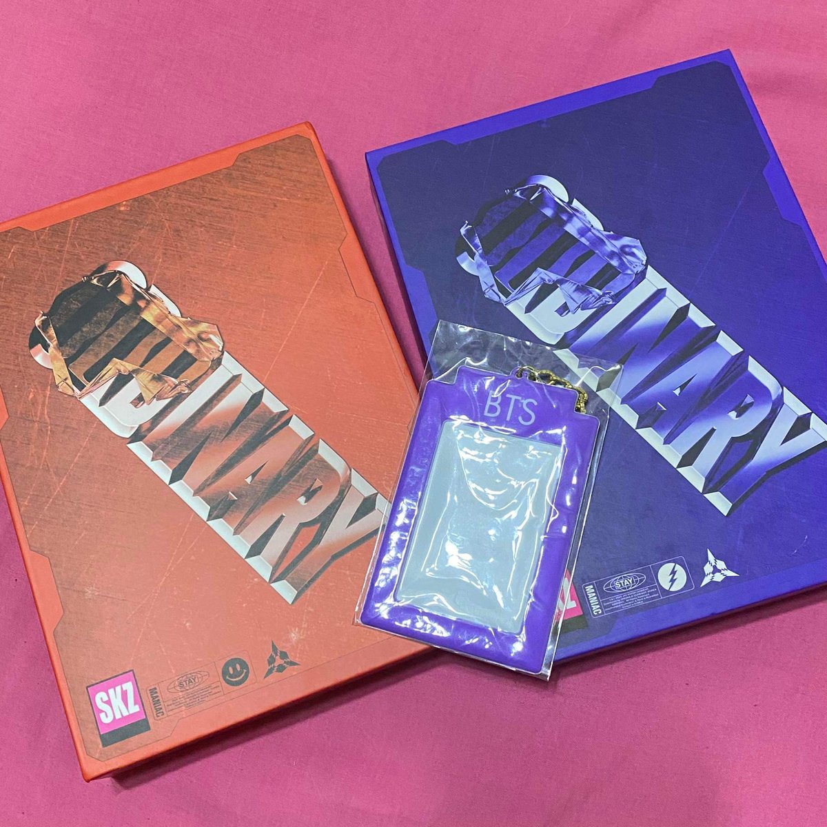 lalalalisa_v17's tweet photo. Hello @YouralityShop! My BTS Dicon pc holder and random albums came home today. I got 2 oddinary album of Skz👌🏻
#YRLT_feedbacks https://t.co/MyCpZUtxno