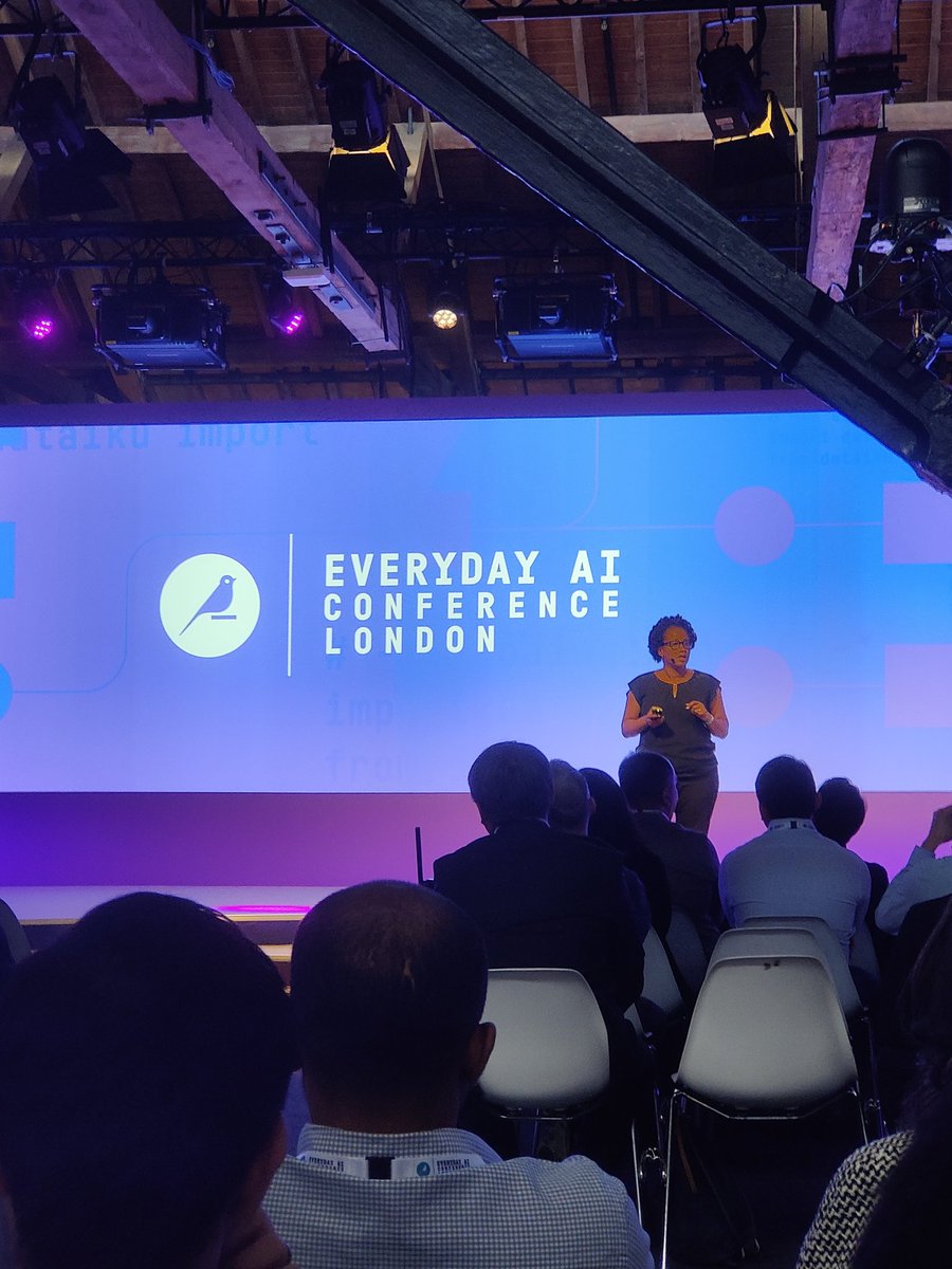 miah0x41's tweet photo. So it begins... #data #DataScience @dataiku https://t.co/RxTIp5DOhB
