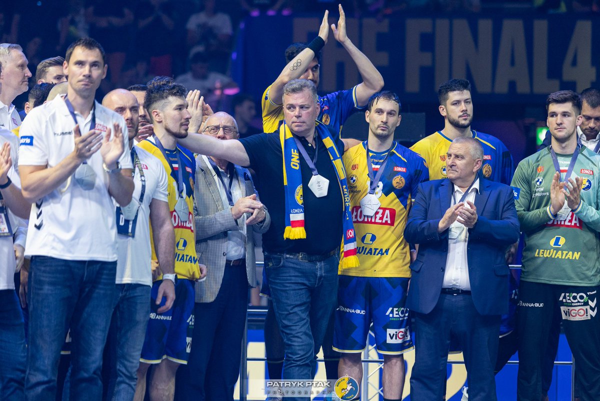 kielcehandball's tweet image. Hej Kielce! Hej Polska! 🇵🇱
Przed Wami drugi najmłodszy zespół tej edycji @ehfcl - drugi najlepszy zespół Europy!

Ta drużyna to przyszłość i bądźcie z nią, gdyż mamy przeczucie, że będzie warto...

⚠️ Widzimy się dziś o 1️⃣9️⃣:0️⃣0️⃣ na kieleckim rynku, prawda⁉️

#gramyRAZEM