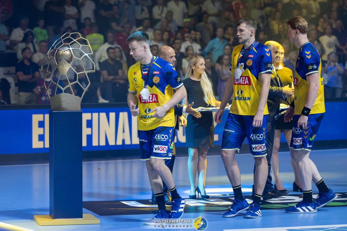 kielcehandball's tweet image. Hej Kielce! Hej Polska! 🇵🇱
Przed Wami drugi najmłodszy zespół tej edycji @ehfcl - drugi najlepszy zespół Europy!

Ta drużyna to przyszłość i bądźcie z nią, gdyż mamy przeczucie, że będzie warto...

⚠️ Widzimy się dziś o 1️⃣9️⃣:0️⃣0️⃣ na kieleckim rynku, prawda⁉️

#gramyRAZEM